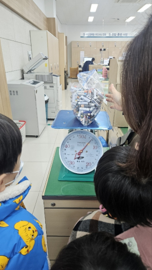 경주시 황성동, 폐건전지 모으기 캠페인에 로렌츠어린이집 아이들 참여