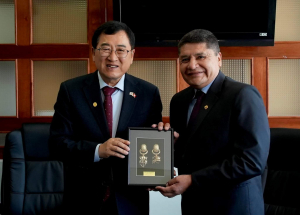 주낙영 경주시장, 페루 아레키파 시장과 APEC 교류 강화 논의