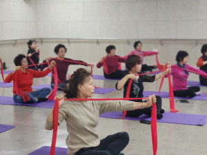 경주시노인종합복지관, 하반기 교육프로그램 성황리에 마무리