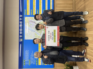경주 신명가구, 황성동에 성금 100만원 기탁…지역 사회 나눔 실천