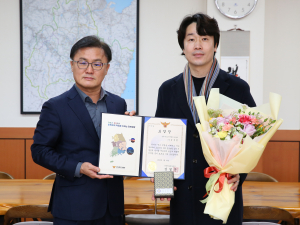 경주시청 공무원 기지로 집단 칼부림 일당 검거