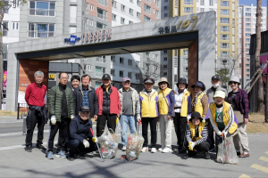 경주 용강동 두산위브트레지움경로당, 환경정비 봉사활동 전개