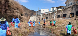경주 황오동 자율방재단, 통장협의회, 새마을부녀회, 영양군 석보면 산불 피해 복구 지원