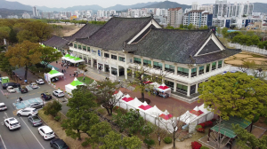 경주시립도서관, 2025년 『책인(冊人) 축제』 성료
