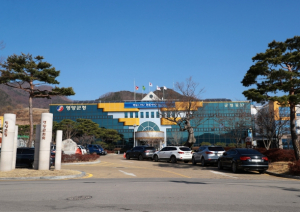 경북도 내 인구, 매년 영양군 인구만큼 사라져 영양군, 인구절벽 극복을 위해 단계별 시스템 전략 모색